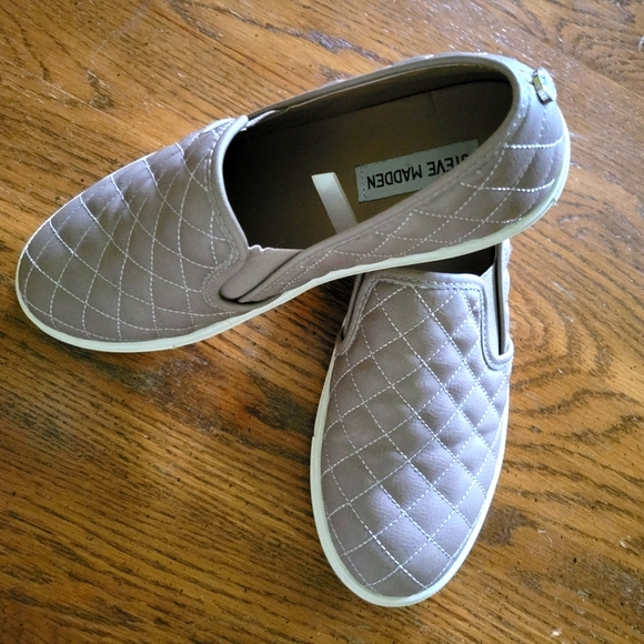 Steve Madden slip on sneaker or loafer - Picture 1 of 6